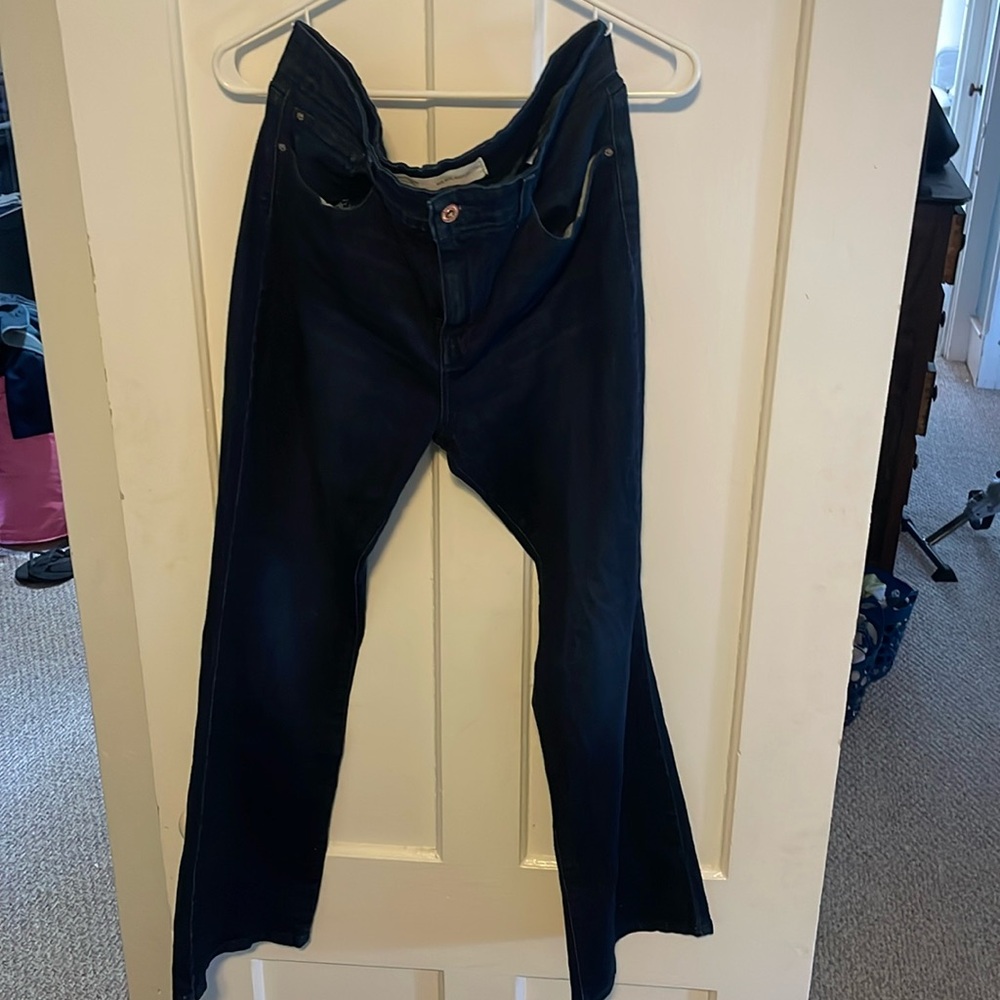 Signature Levi bootcut jeans